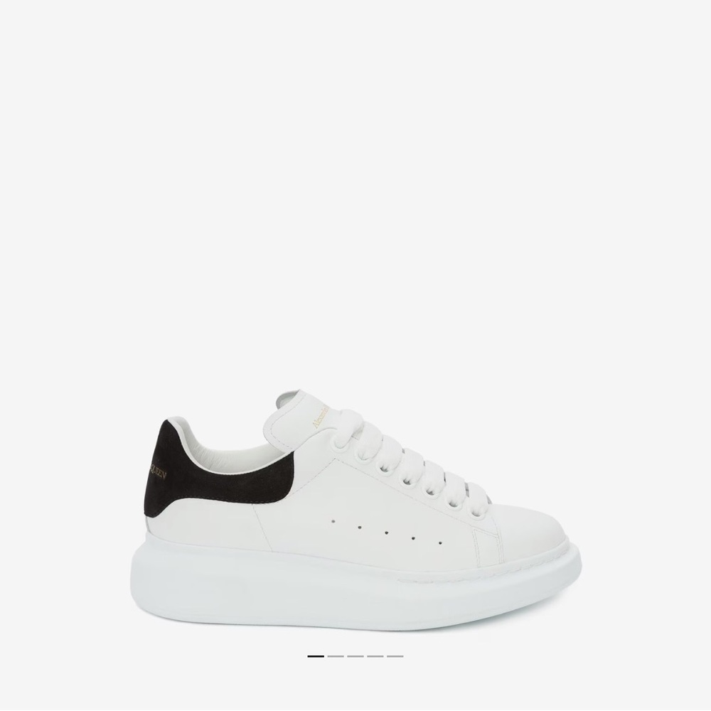 Women's Alexander McQueen Sneaker Size 39